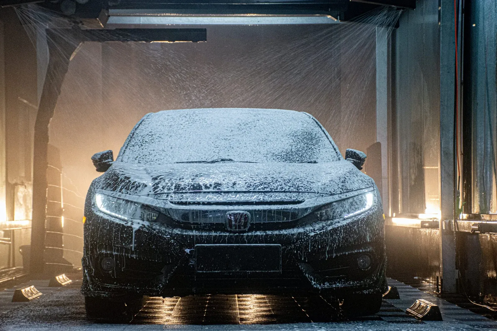 Nettoyage d'une voiture au centre START PARE-BRISE de Châlons-en-Champagne